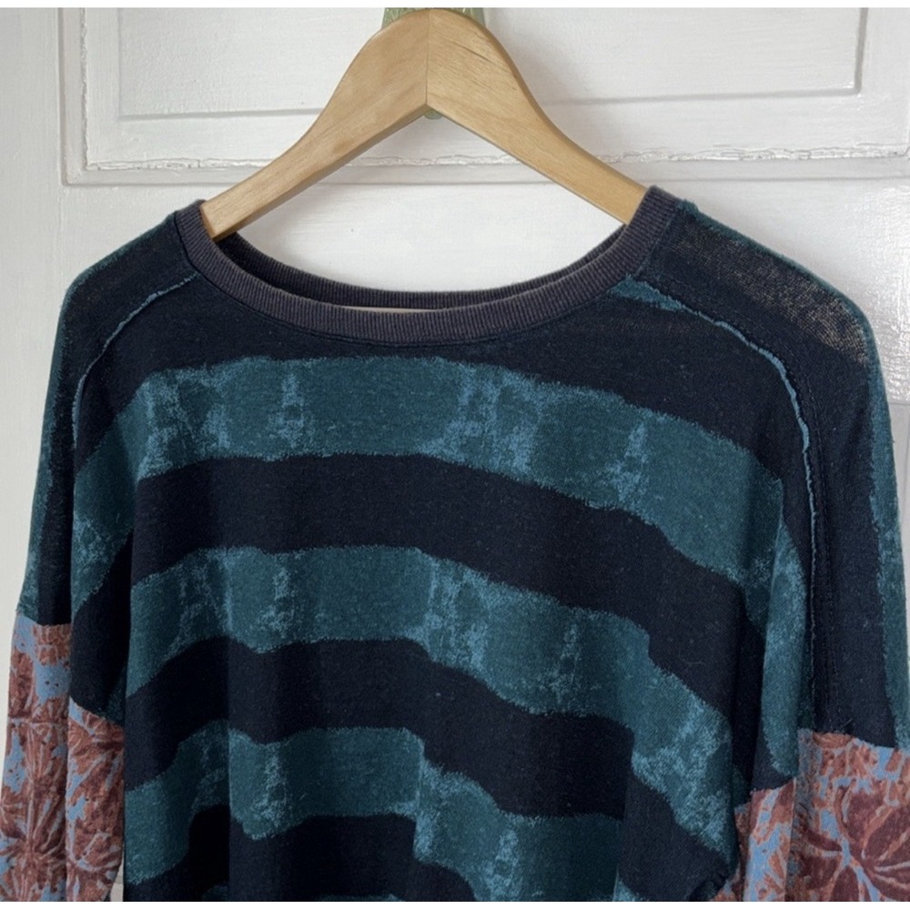 WE THE FREE BY FREE PEOPLE JAMIE CROPPED LONG SLEEVE TEE GREEN BLACK MAUVE MED - Picture 10 of 13